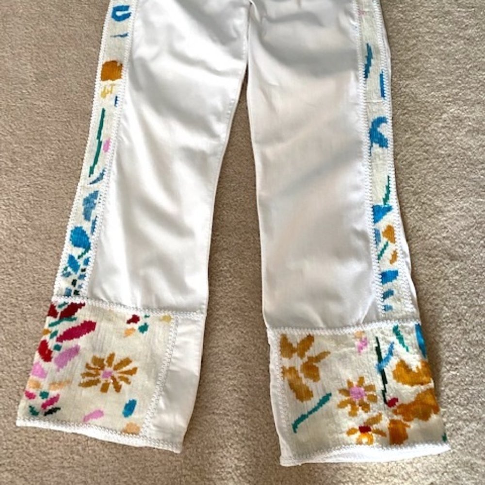 NYDJ White Jeans With Sequins Size 6